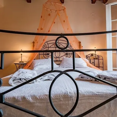 컨트리하우스 Ilyessa