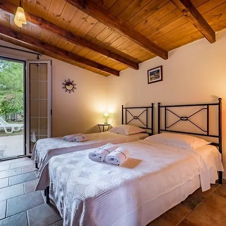 컨트리하우스 Ilyessa *