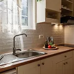 Ilyessa Kır Evi