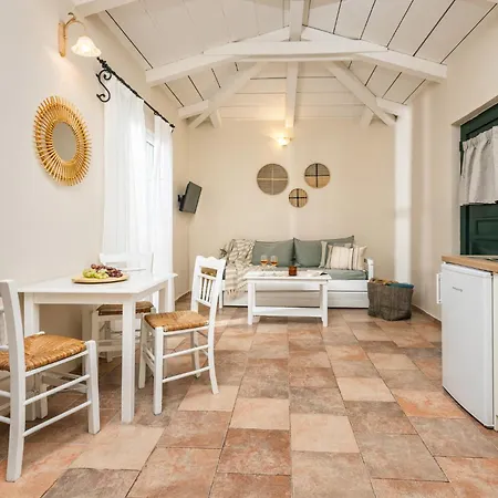 Ilyessa * Méson Yerakaríon