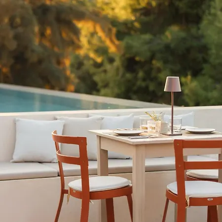 Ilyessa Méson Yerakaríon