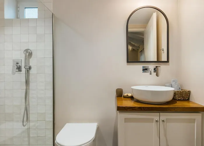 Ilyessa * Méson Yerakaríon